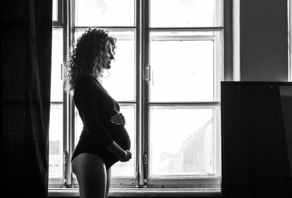 Фотосессия беременности в студии Indoor Минск post thumbnail